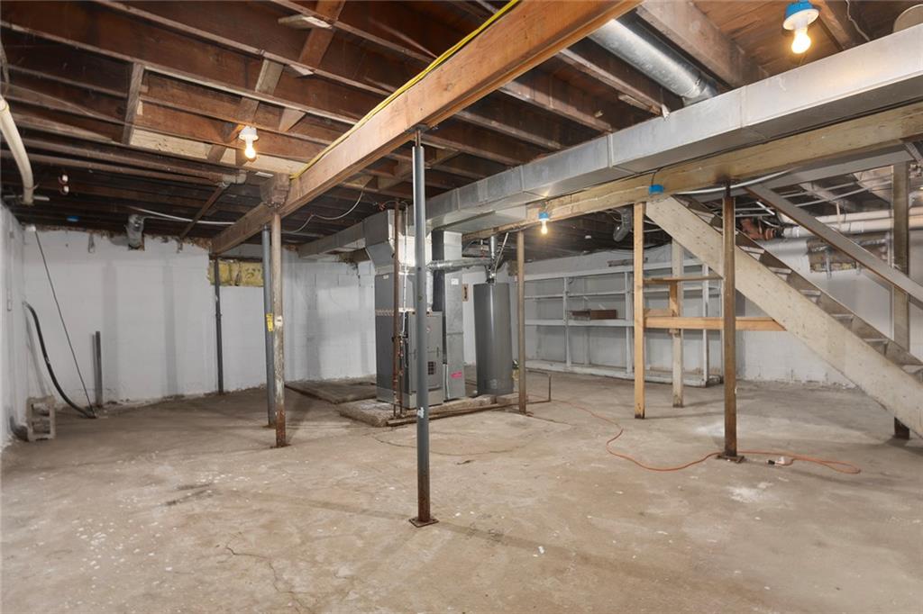 1400 E Hayward Avenue Property Photo 29