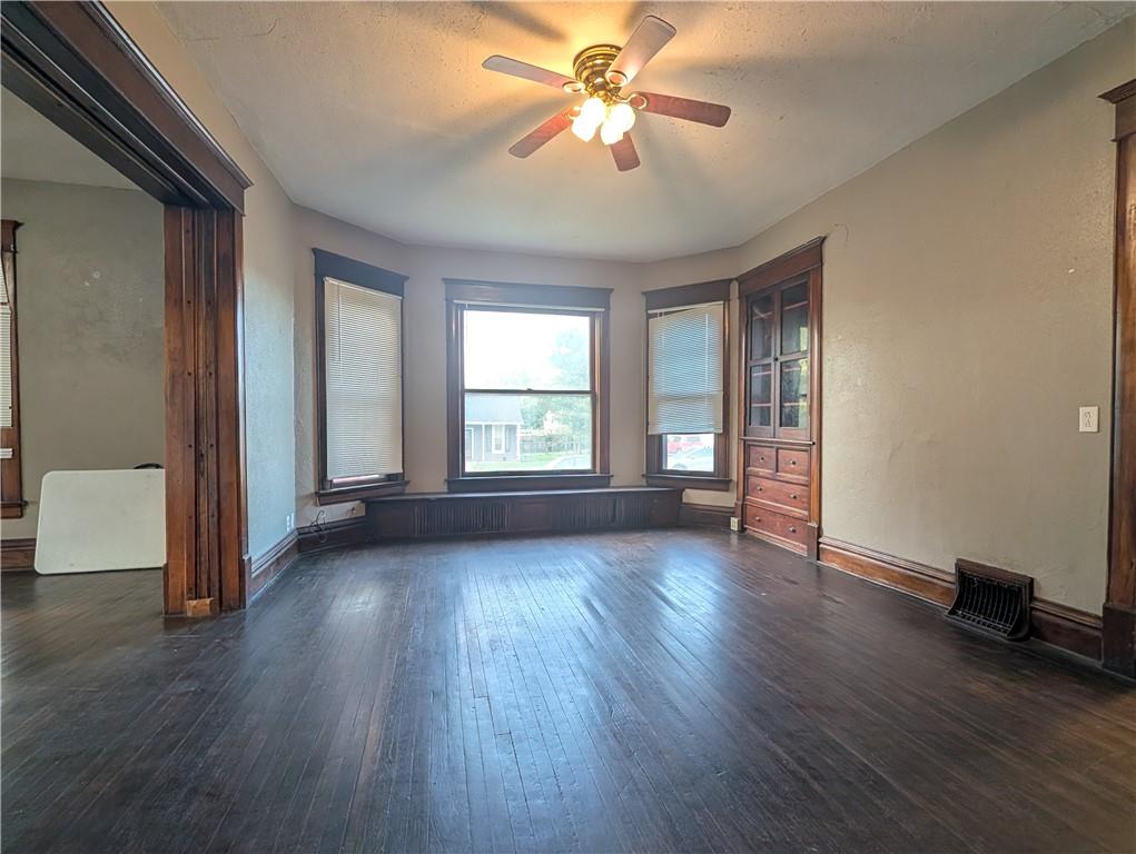 201 S Buchanan Street Property Photo 12