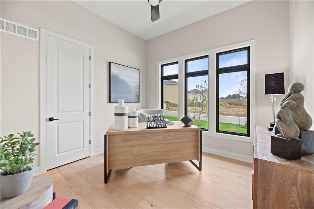 17601 Knox Street Property Photo 4