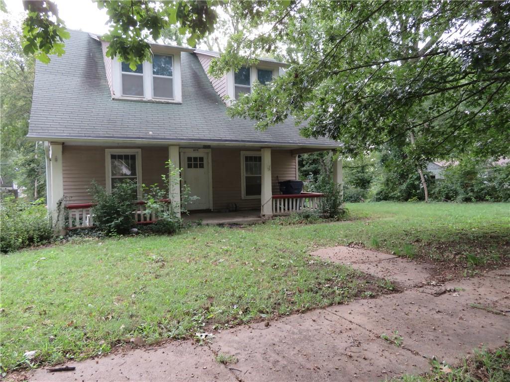 809 Liberty Street Property Photo 1