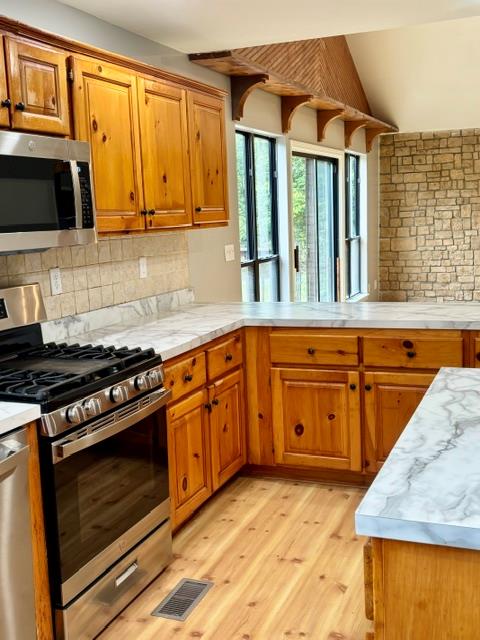 10132 Hickory Road Property Photo 6