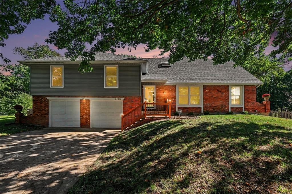 5755 Richards Circle Property Photo 1