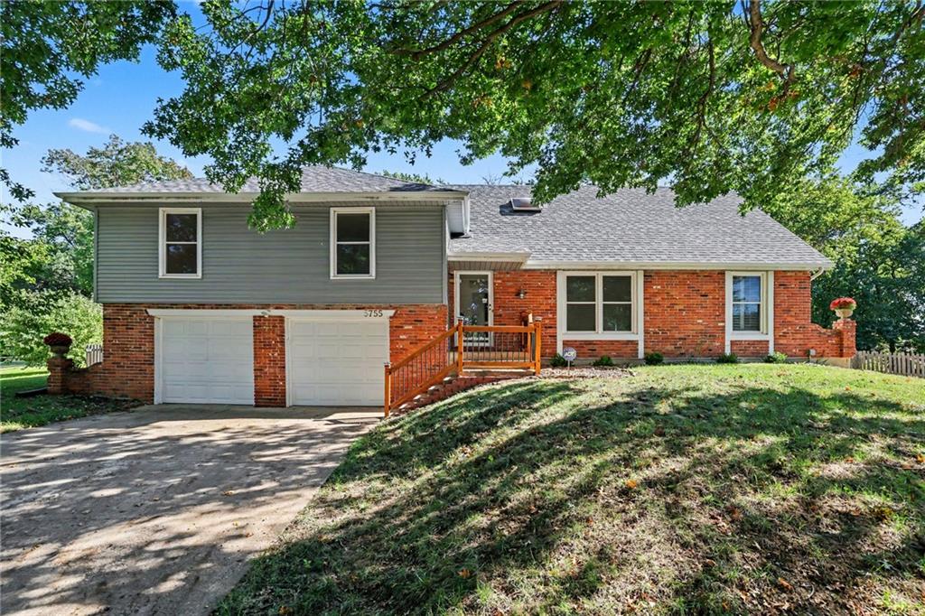 5755 Richards Circle Property Photo 2