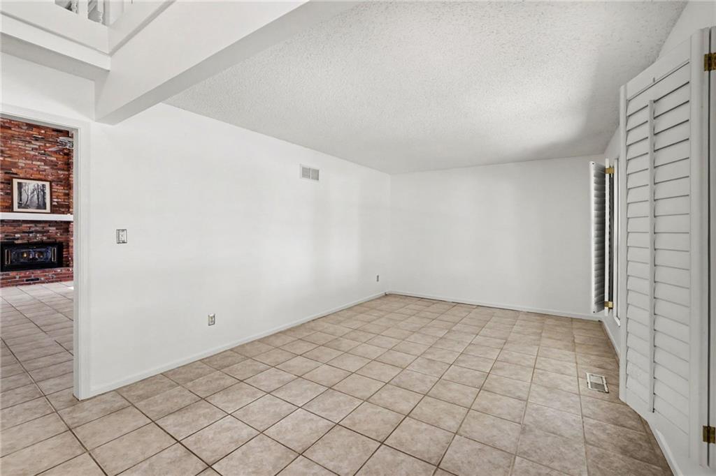 5755 Richards Circle Property Photo 9