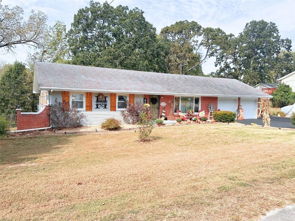 837 Woodlawn Drive Property Photo 1