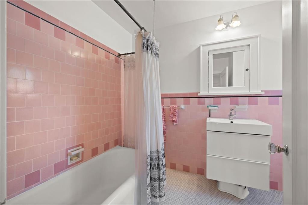 7205 Madison Avenue Property Photo 20