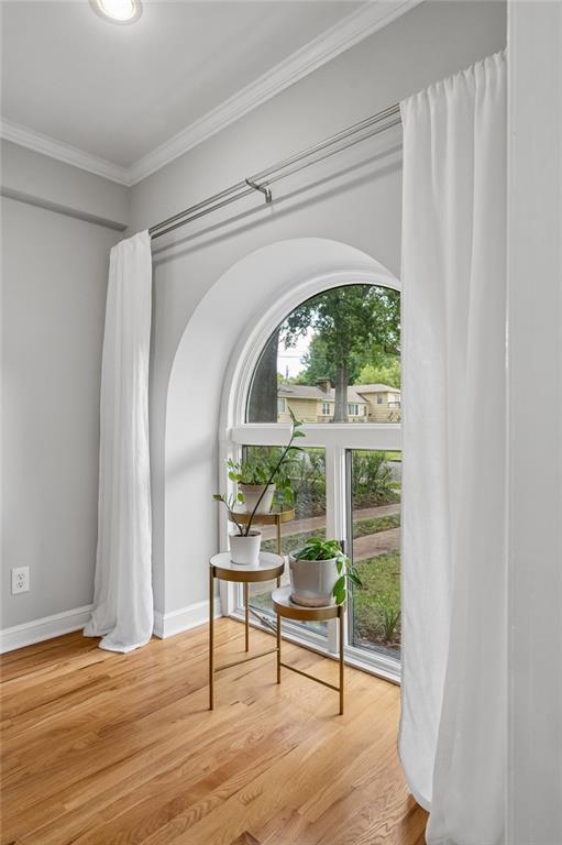 1216 W 73rd Street Property Photo 17