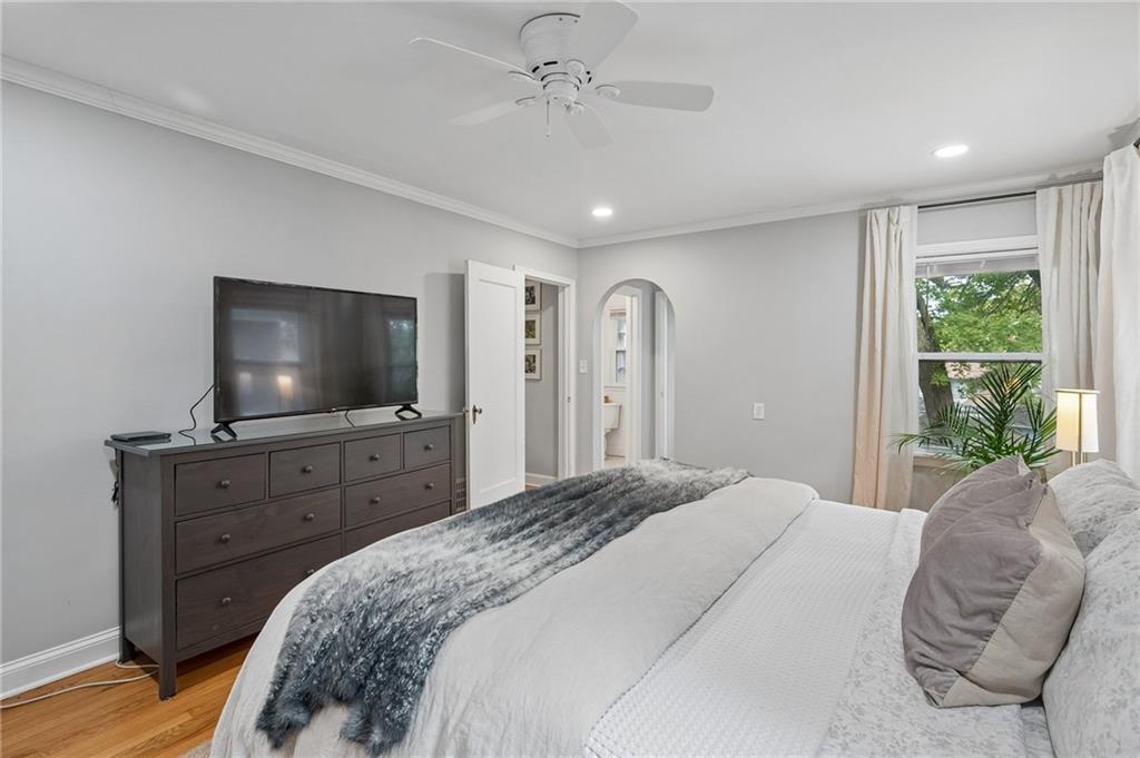 1216 W 73rd Street Property Photo 21