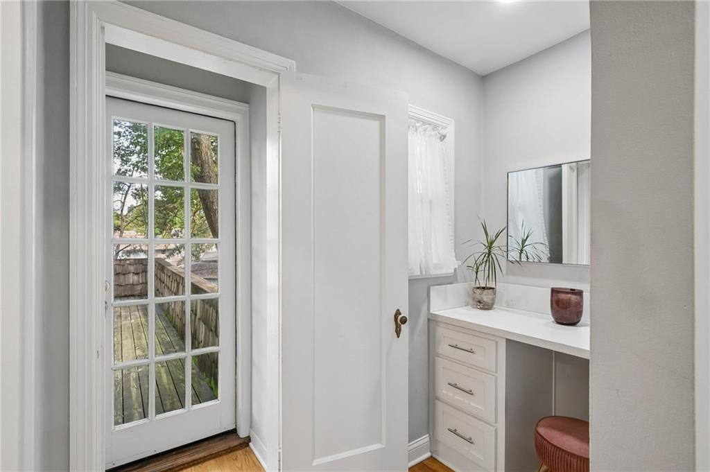 1216 W 73rd Street Property Photo 22
