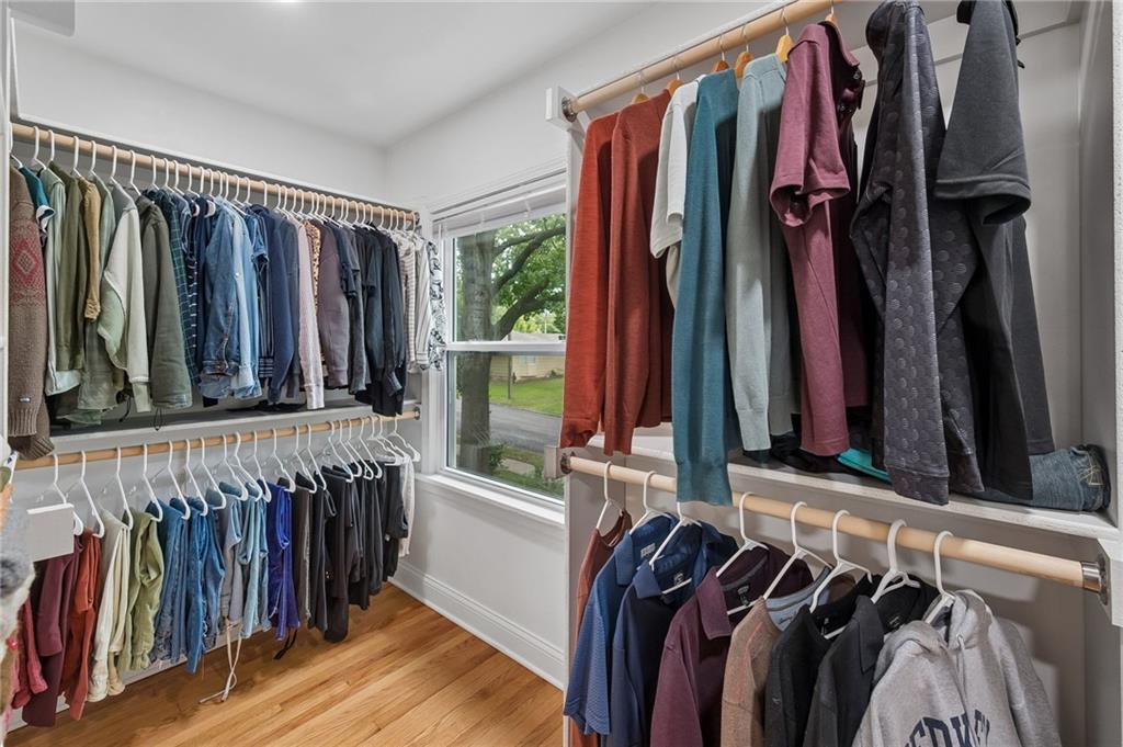 1216 W 73rd Street Property Photo 24