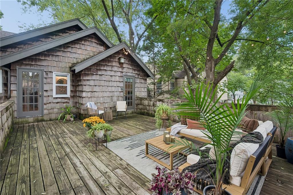 1216 W 73rd Street Property Photo 37