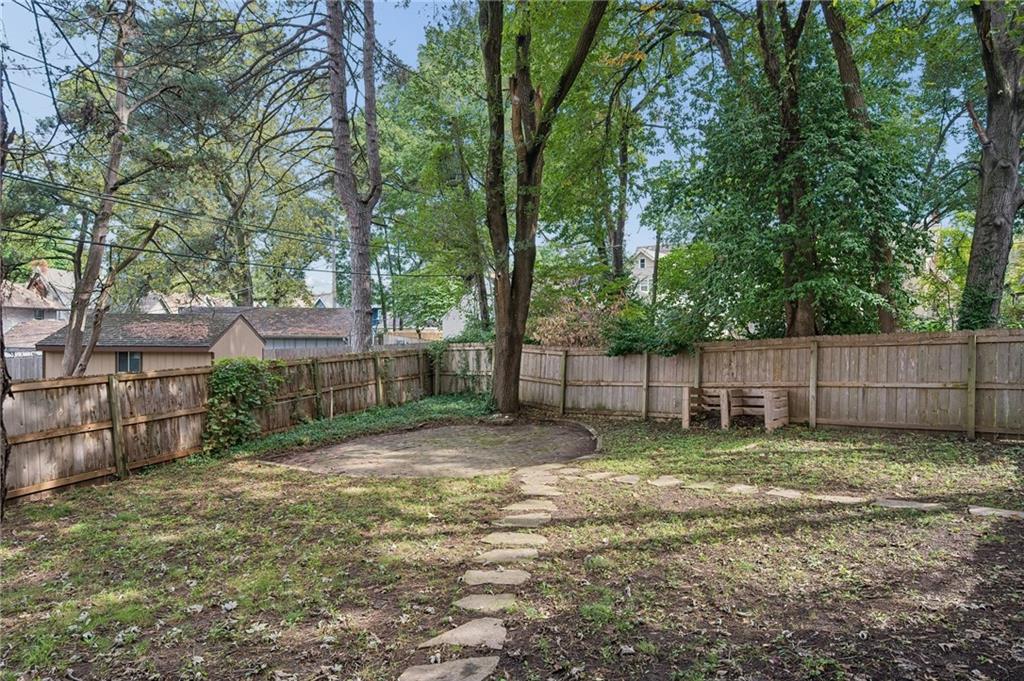 1216 W 73rd Street Property Photo 39