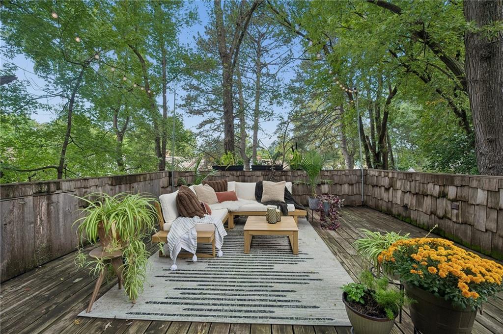 1216 W 73rd Street Property Photo 42