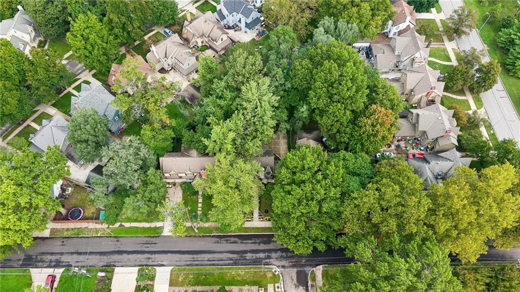 1216 W 73rd Street Property Photo 52