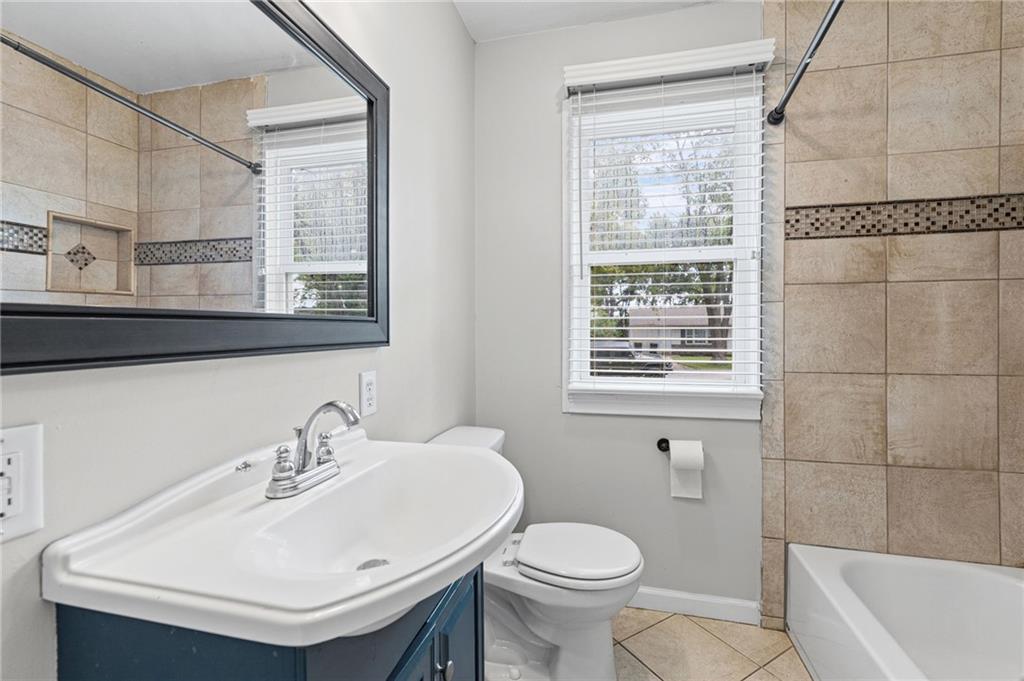 11804 Lawndale Avenue Property Photo 13
