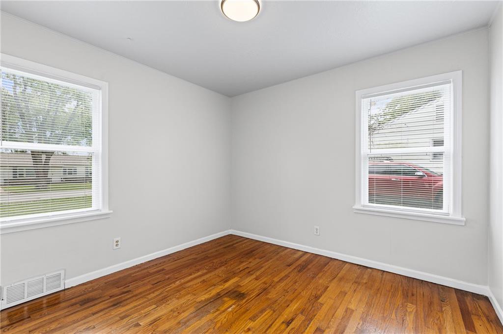 11804 Lawndale Avenue Property Photo 18