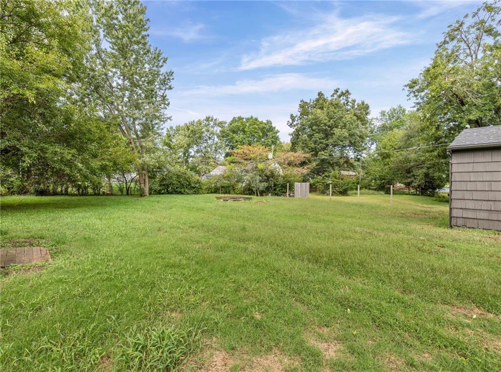 11804 Lawndale Avenue Property Photo 24