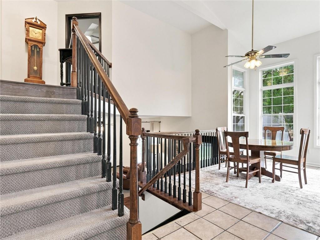 1711 Sunset Drive Property Photo 10
