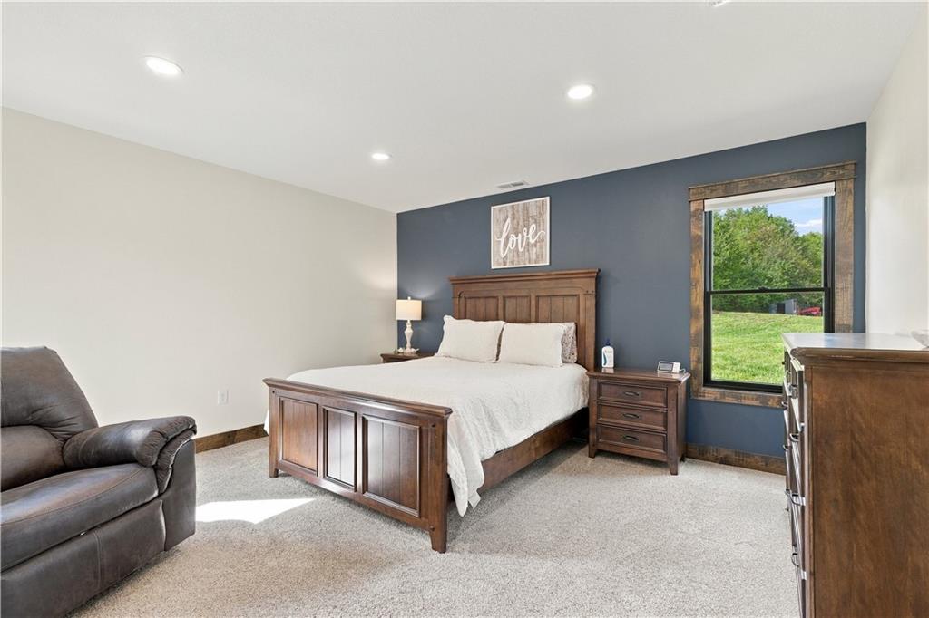 14708 46th Street Property Photo 25