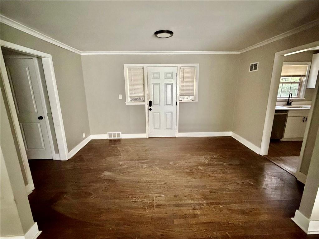 7606 Ward Parkway Property Photo 6