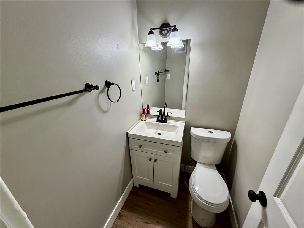 7606 Ward Parkway Property Photo 11