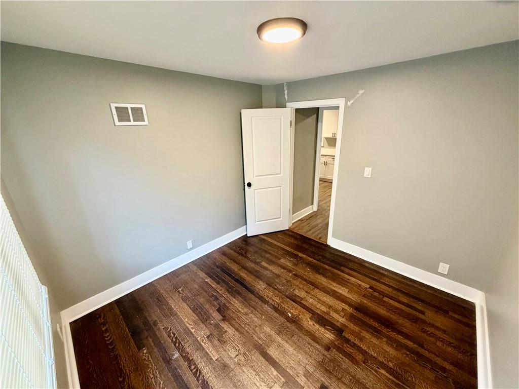 7606 Ward Parkway Property Photo 13