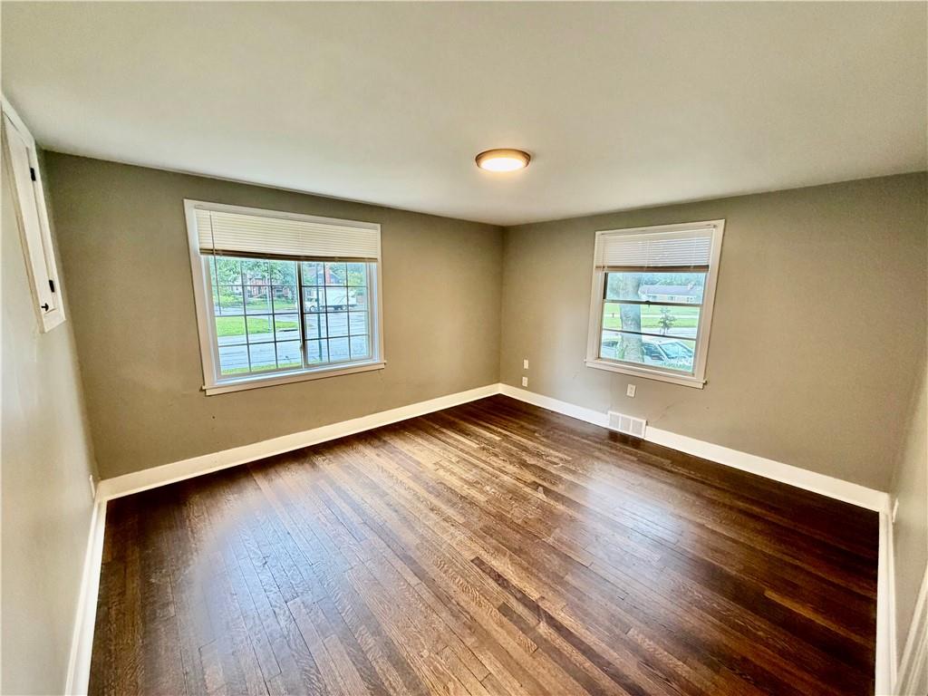 7606 Ward Parkway Property Photo 14