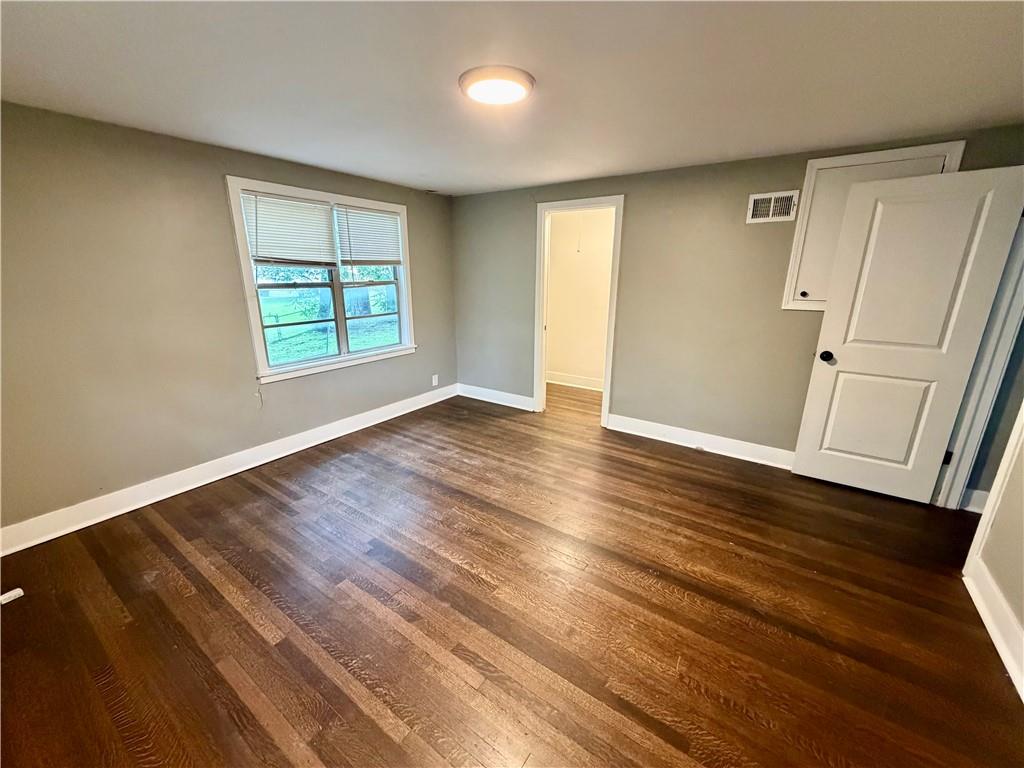7606 Ward Parkway Property Photo 18