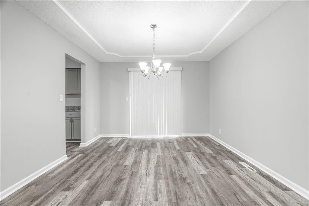 15917 W 152nd Street Property Photo 8