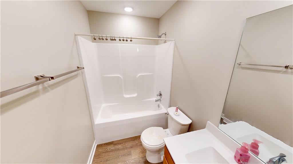 2355 E 27th Street Property Photo 13