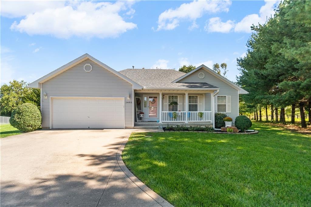 1402 Sam Den Circle Property Photo 1
