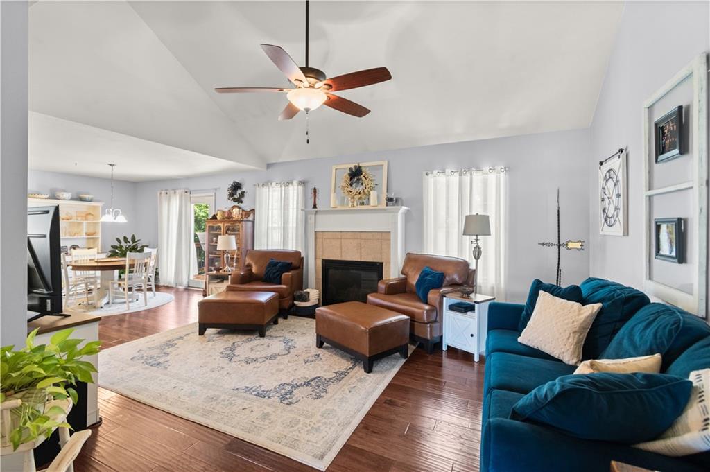 1402 Sam Den Circle Property Photo 5