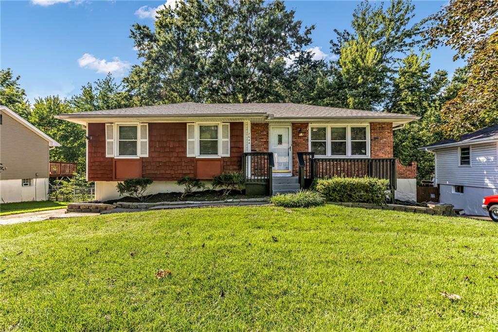 7644 Nw Milrey Drive Property Photo 1