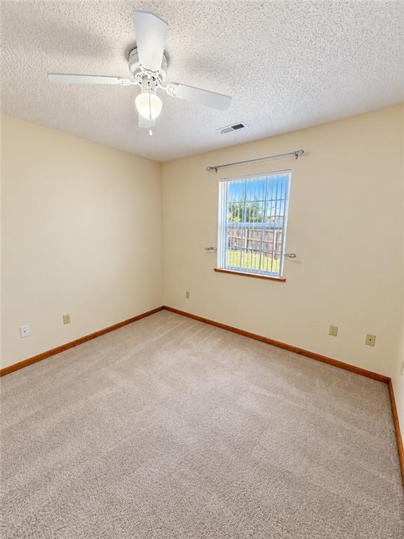 1007 Chelsea Court Property Photo 16