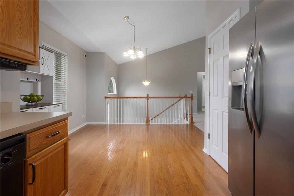 625 Midjay Drive Property Photo 6