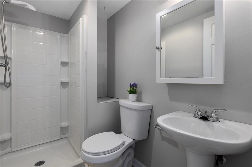625 Midjay Drive Property Photo 16