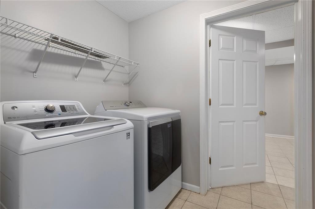 625 Midjay Drive Property Photo 17