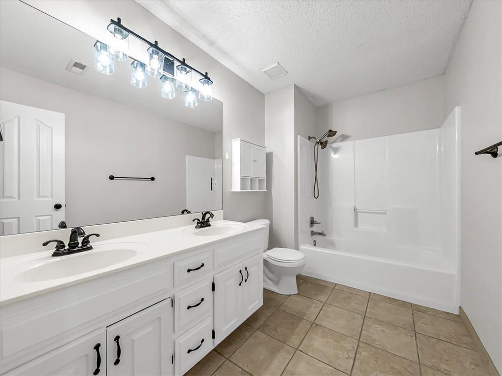 15146 W 153 Terrace Property Photo 21