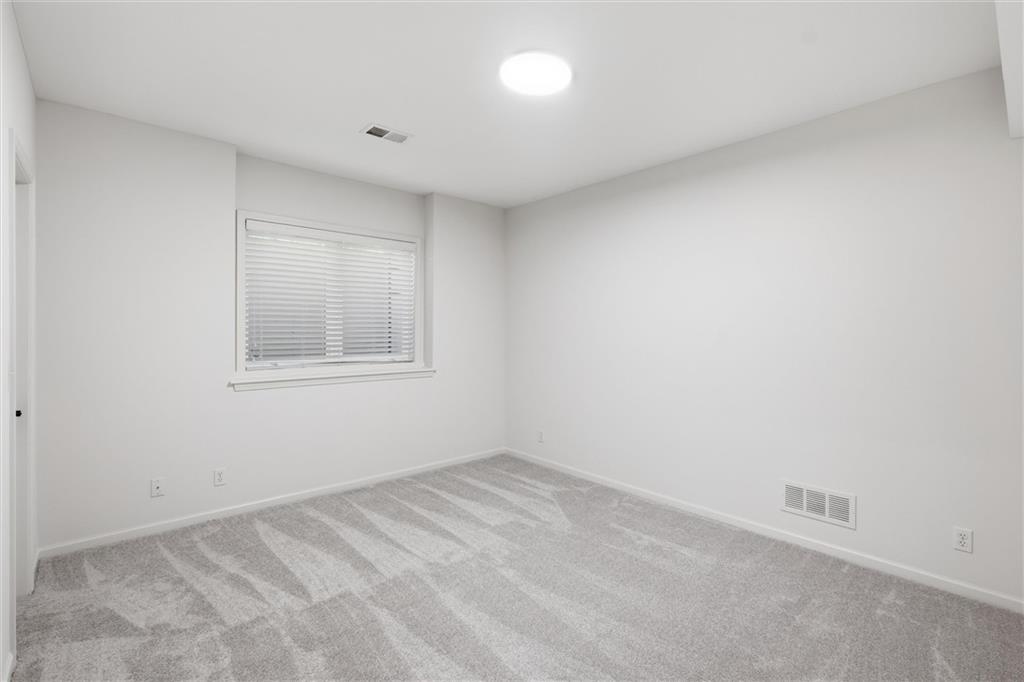 24111 W 121st Street Property Photo 32