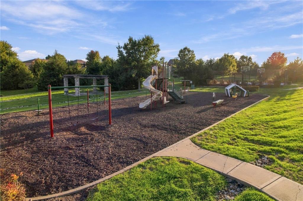 24111 W 121st Street Property Photo 43