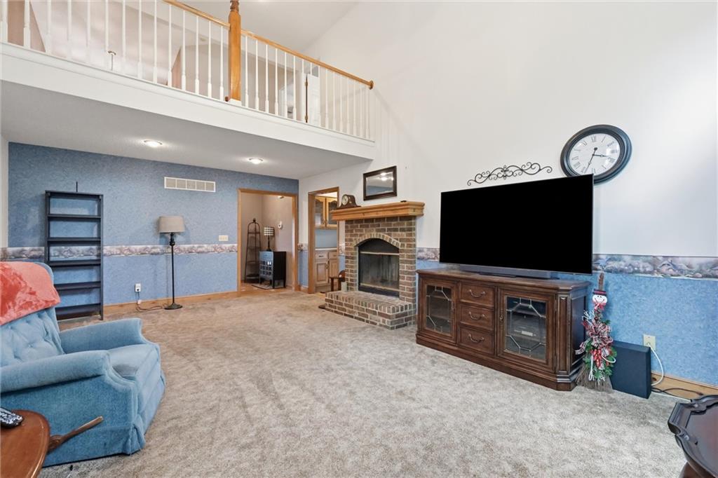 16207 Spring Valley Road Property Photo 8