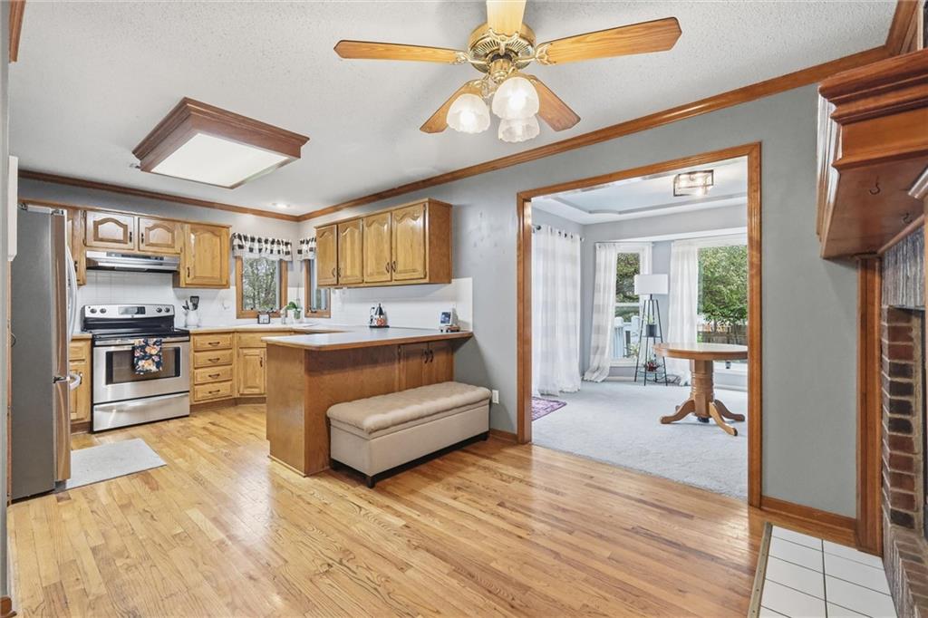 16207 Spring Valley Road Property Photo 10