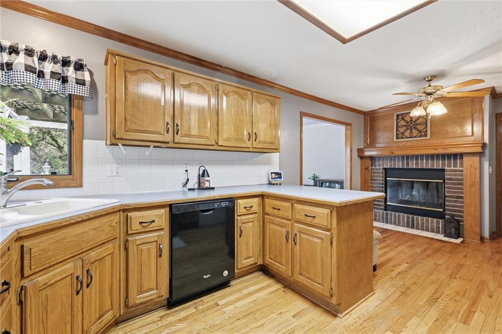 16207 Spring Valley Road Property Photo 12