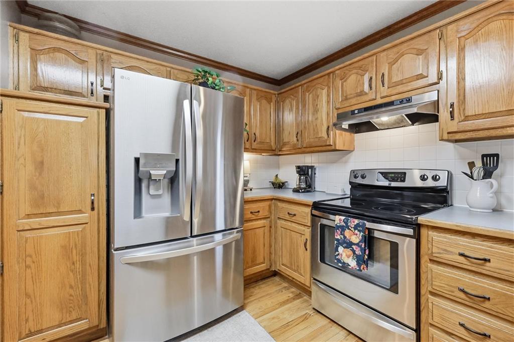 16207 Spring Valley Road Property Photo 14