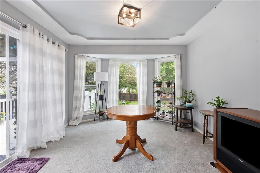 16207 Spring Valley Road Property Photo 15