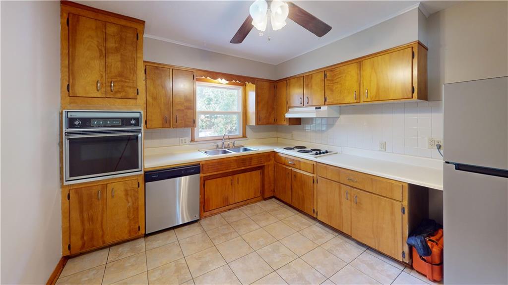 1118 S Clay Street Property Photo 7