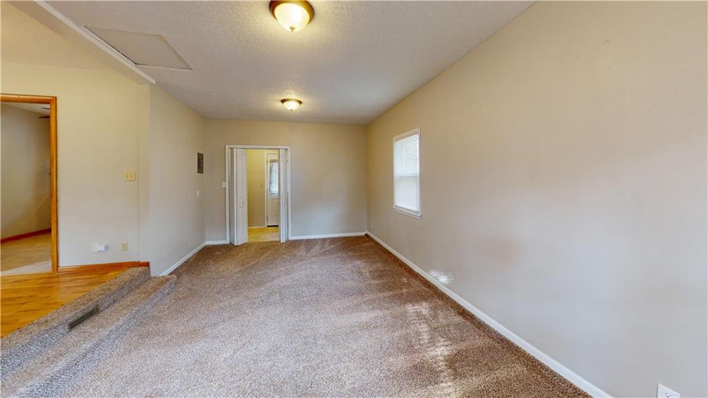 1118 S Clay Street Property Photo 11
