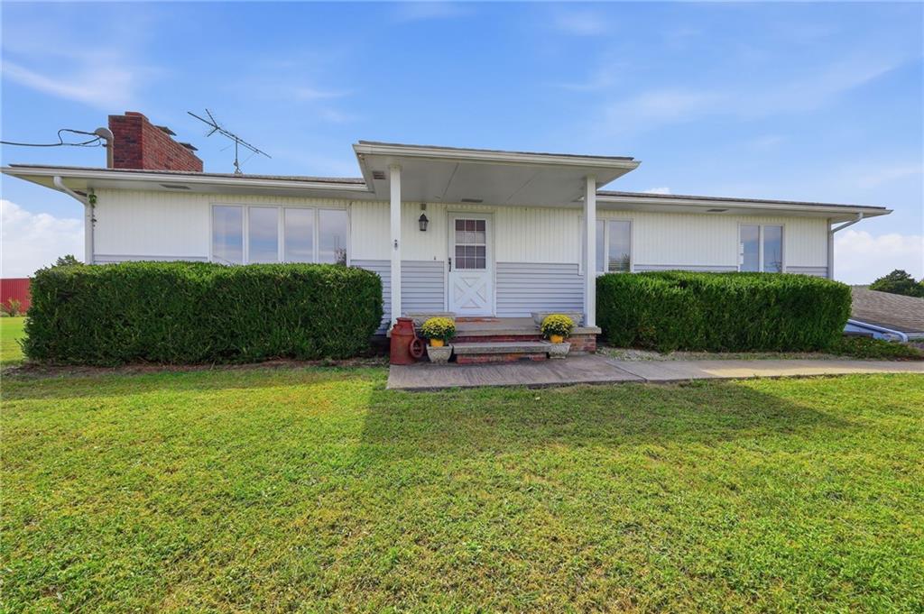20275 E 1100 Road Property Photo 3