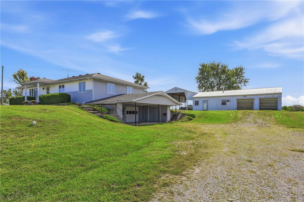 20275 E 1100 Road Property Photo 4