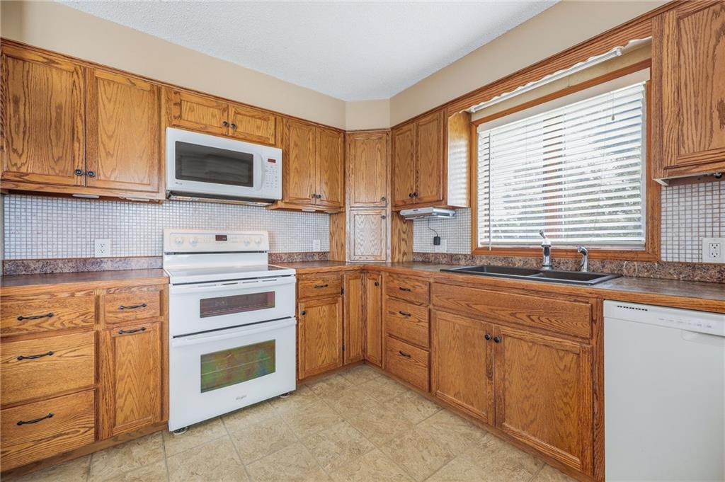 20275 E 1100 Road Property Photo 18